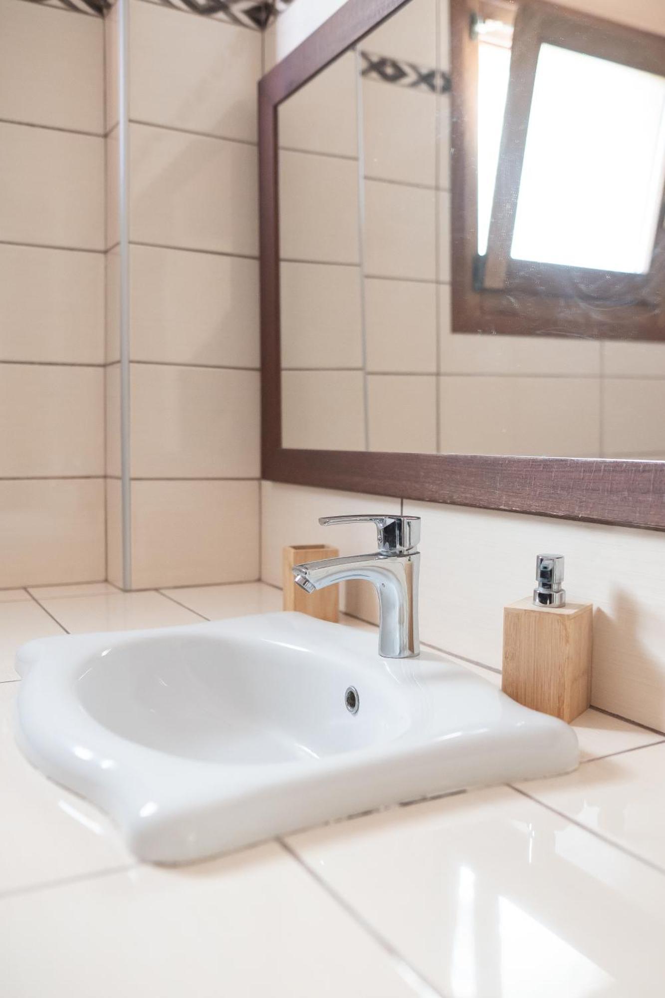 Elegance Suites 普拉塔里亚 外观 照片