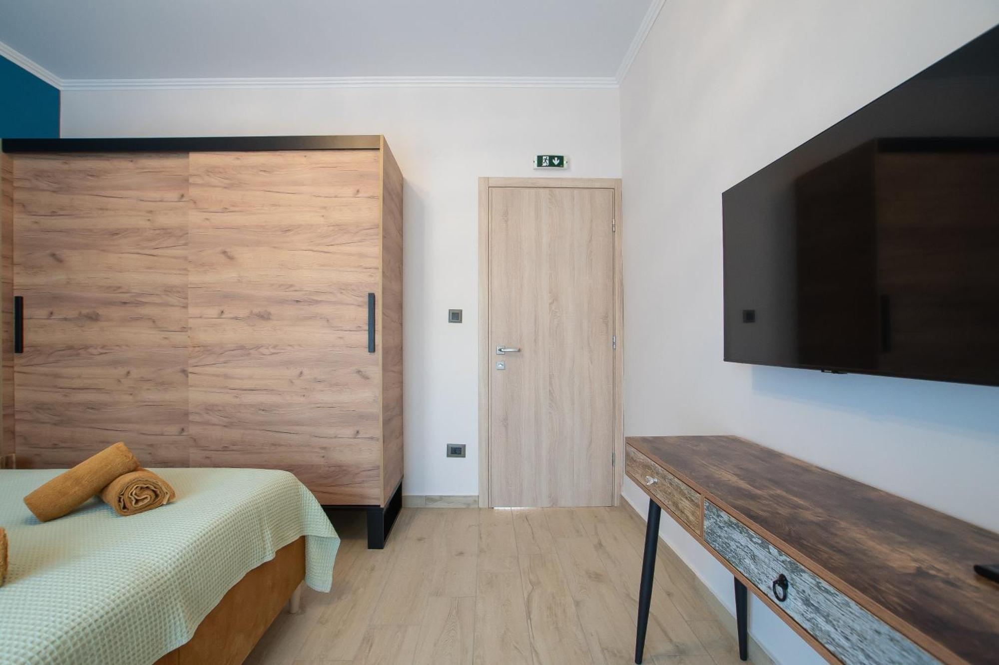 Elegance Suites 普拉塔里亚 外观 照片